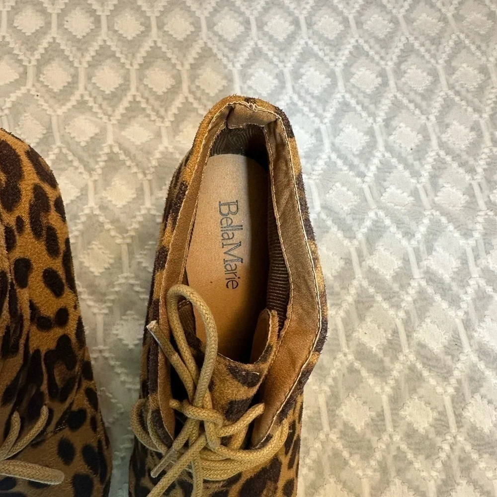 Bella Marie Leopard Suede Wedges, Women’s Size 6